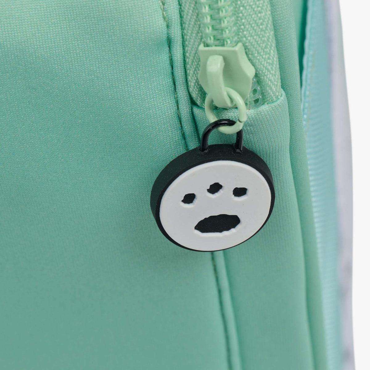 pochaccotm-slim-lunch-cooler-bag-e0 00028031-Z.jpg