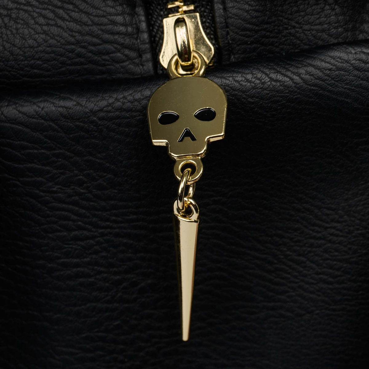 liquid-death-coffin-crossbody-cooler-bag-p6 00028055-Z.jpg