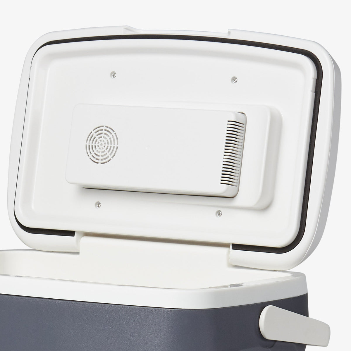 versatemptm-28-qt-portable-electric-cooler-i4 00040390_7.jpg