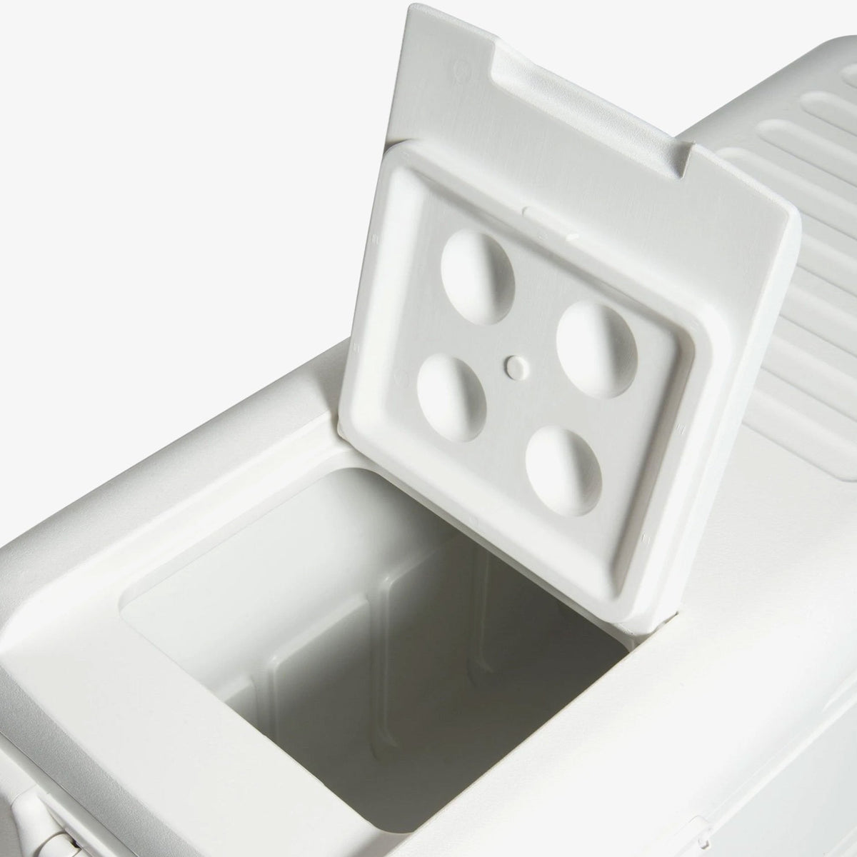 quick-and-cool-150-qt-cooler-y1 00044363-quick-and-cool-150-qt-cooler-cu-open-hatch_2c6197ae-88fc-4867-ad4f-5e48e4b855e0.jpg