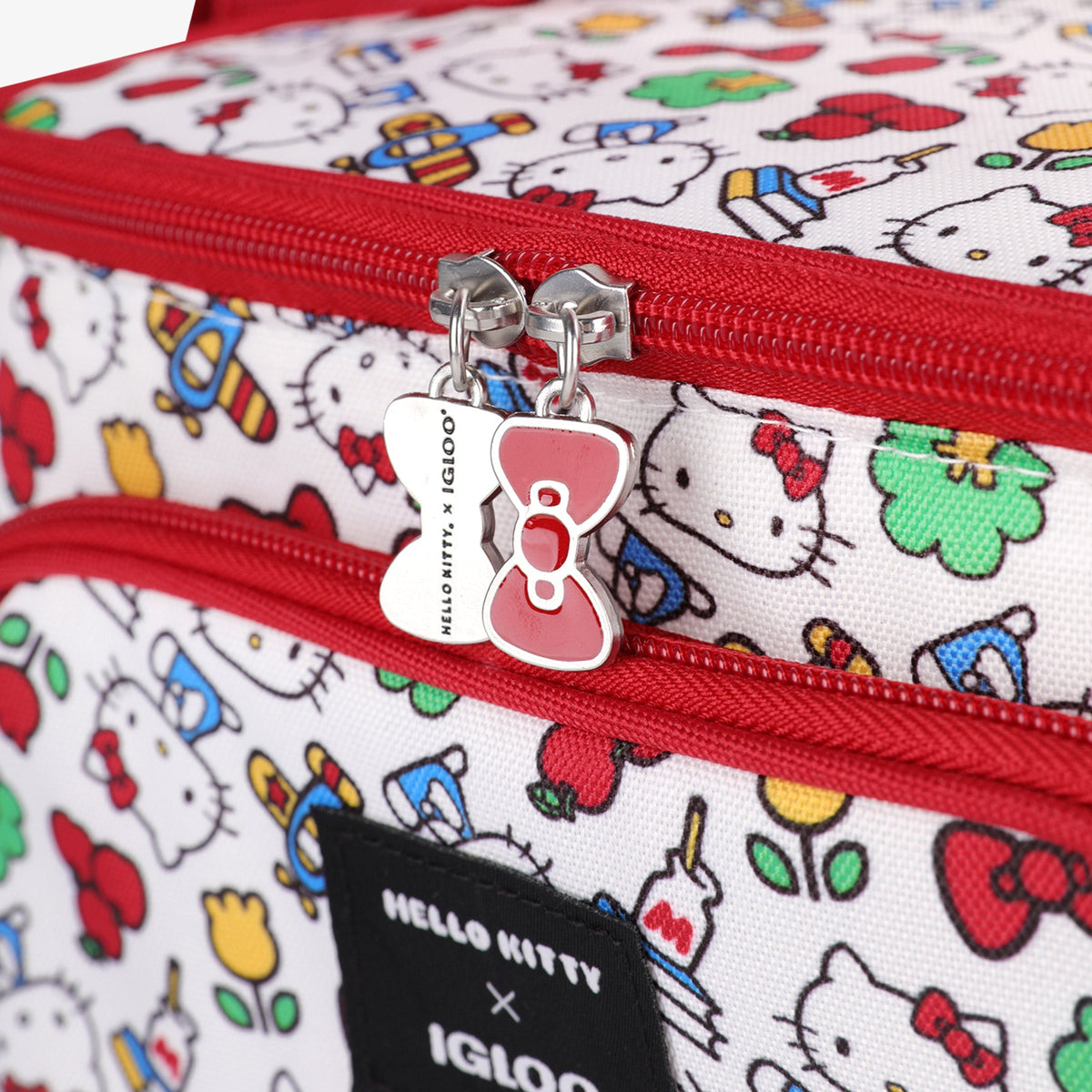 hello-kitty-square-lunch-cooler-bag-a8 00048910-C8.jpg