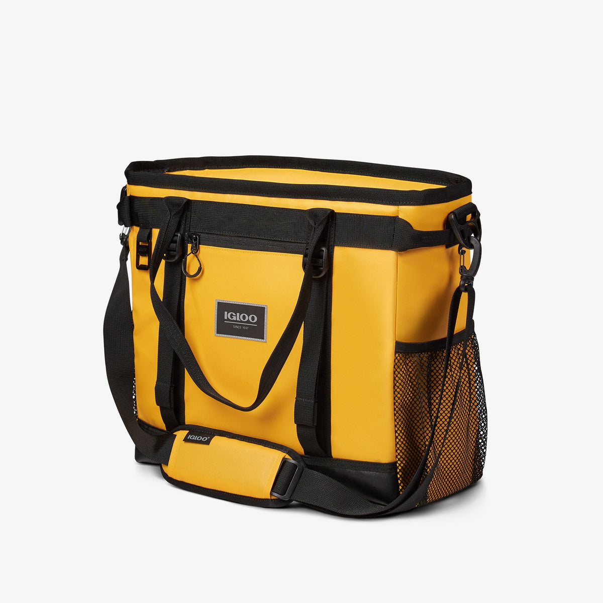 pursuit-30-can-tote-q5 00065993_2.jpg