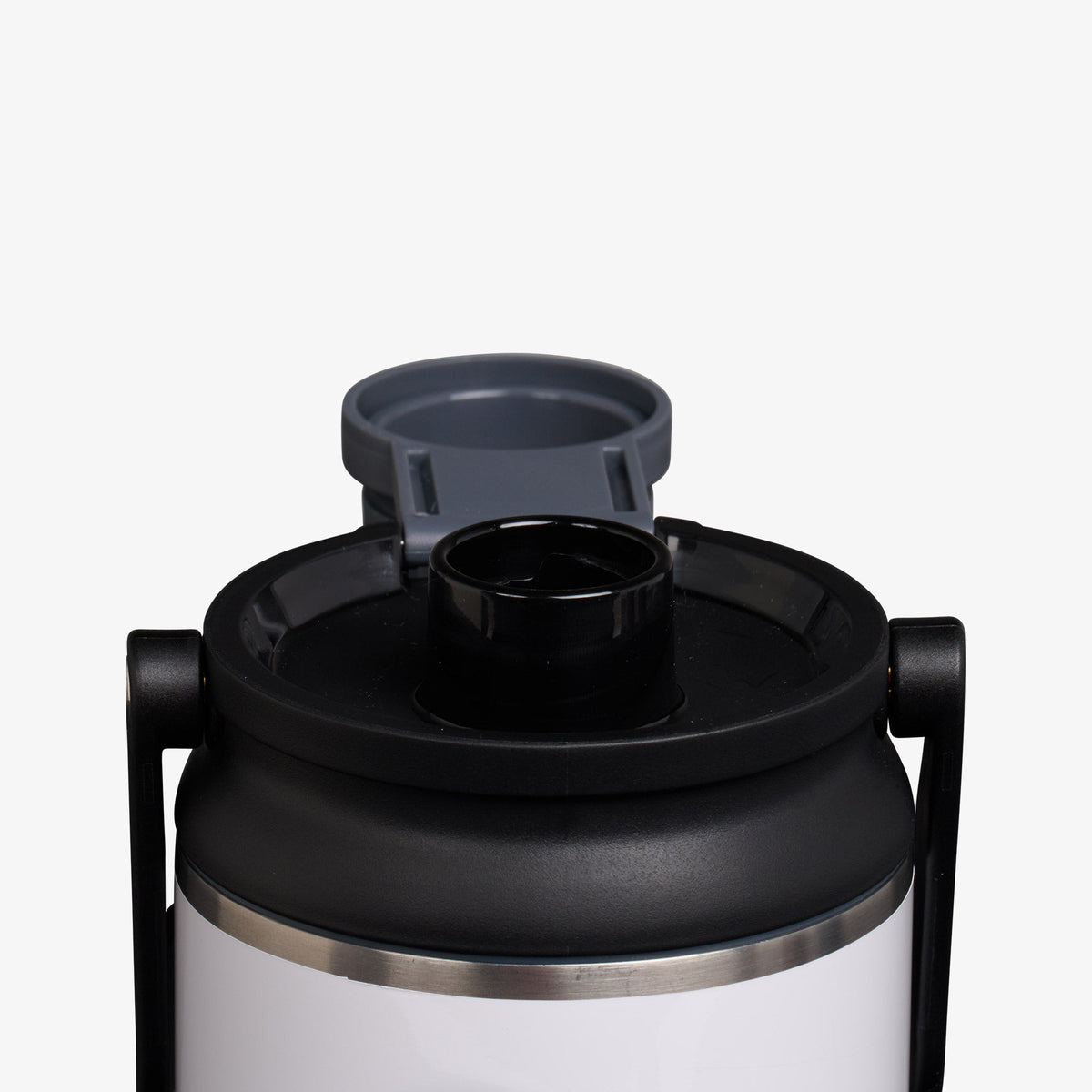 36-oz-twist-n-chug-bottle-x9 00071089-L1.jpg