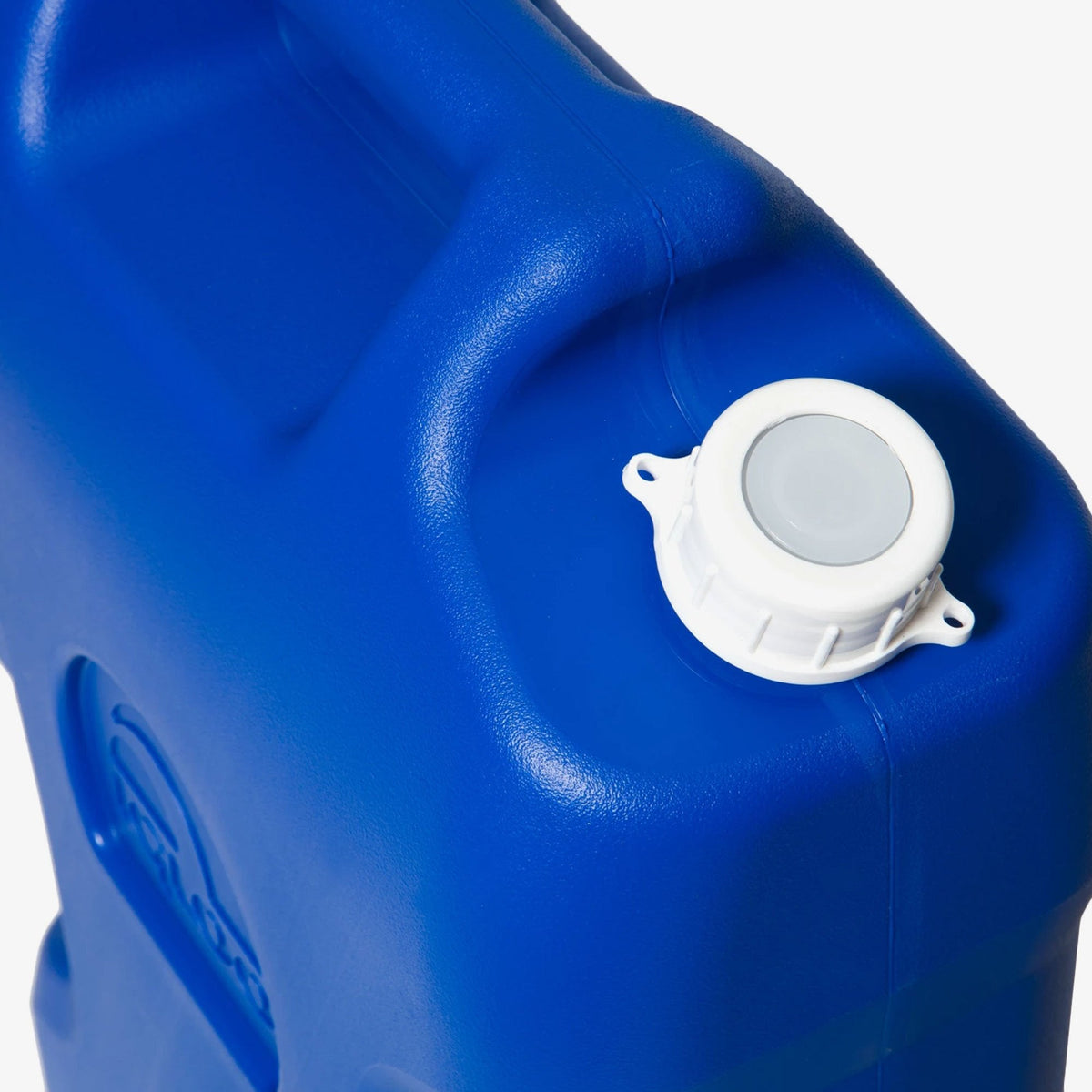 6-gallon-water-container-z5 42154-6-gallon-water-container-ii-majestic-blue-top.jpg