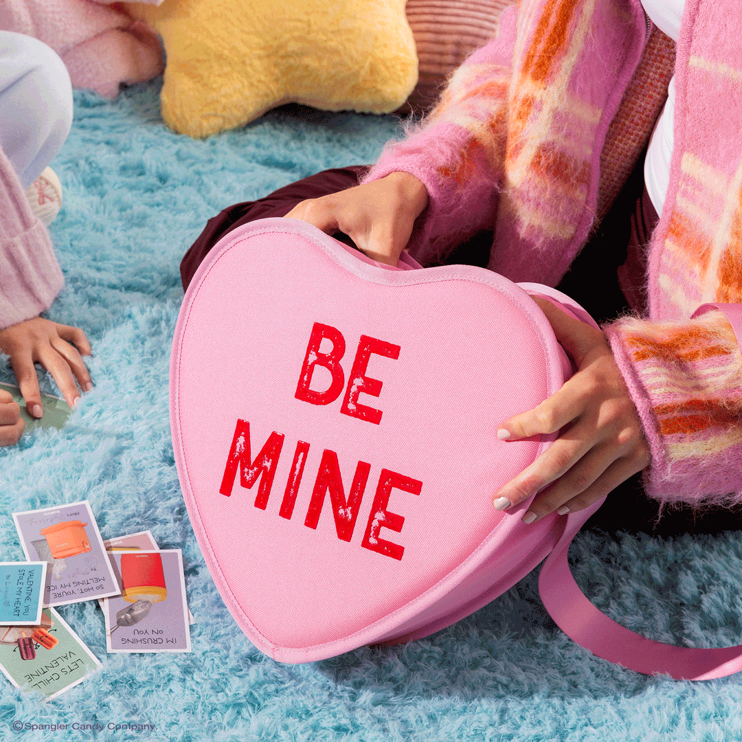 sweethearts-candies-be-mine-cooler-bag-a9 Sweethearts_NATIVE_PDP_Novelty-Tote_GIF.gif